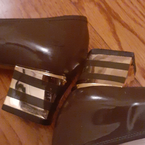 CLOSET clearance - Picture 5 of 5